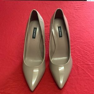 Nine West Beige panleather 3” quirky heels never worn